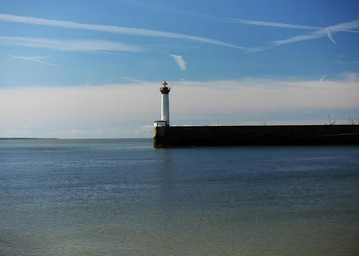 Avec Terrasse Et Vue - 30m De La